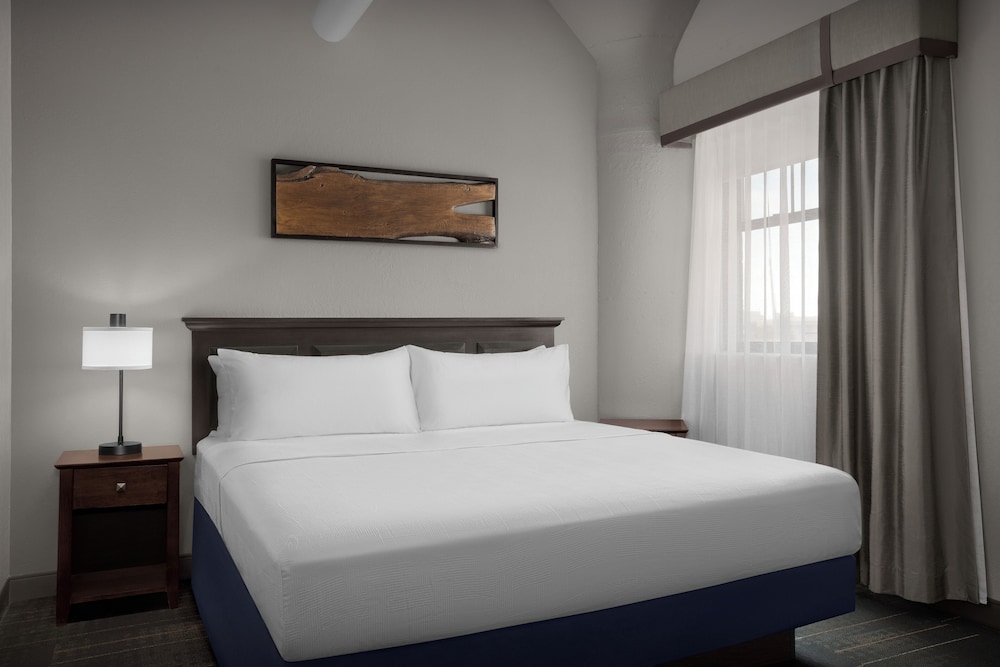 The Suites Hotel at Waterfront Plaza - photo 17