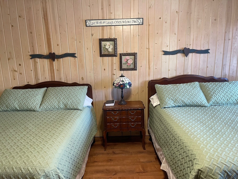 Mountain Aire Cottages & Inn - photo 96