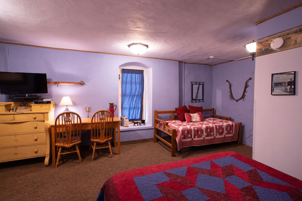 Stone Mill Hotel & Suites - photo 32