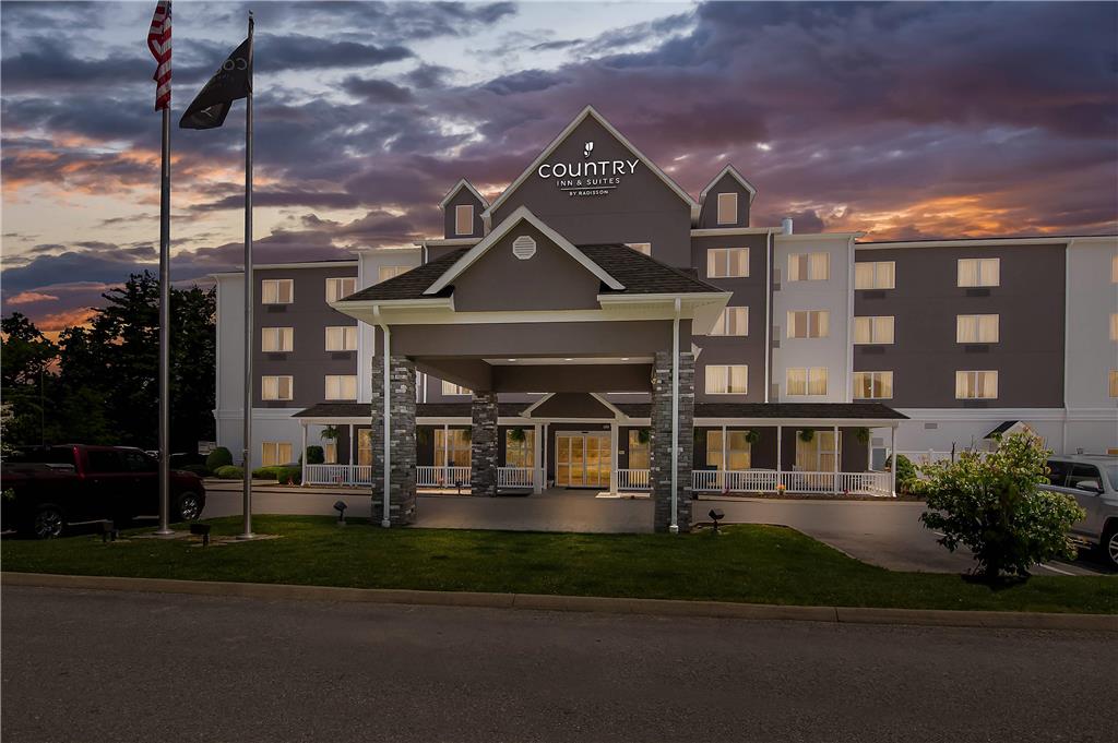 Country Inn & Suites by Radisson Princeton WV - photo 3
