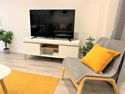 MalA Playa con OpciA3n de Parking in Gijon, Spain