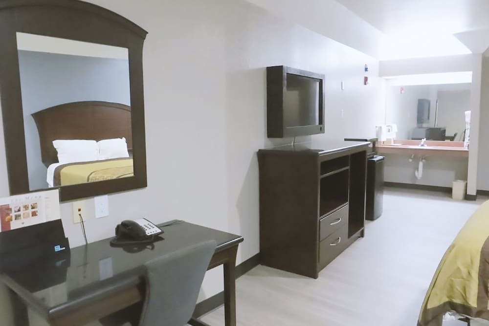Blue Way Inn & Suites By Jasper Houston - photo 9