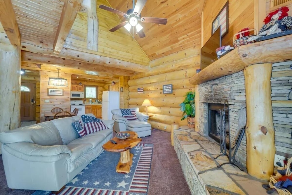 American Views 2 Bedroom Cabin by Heavenly Views Resort - photo 6