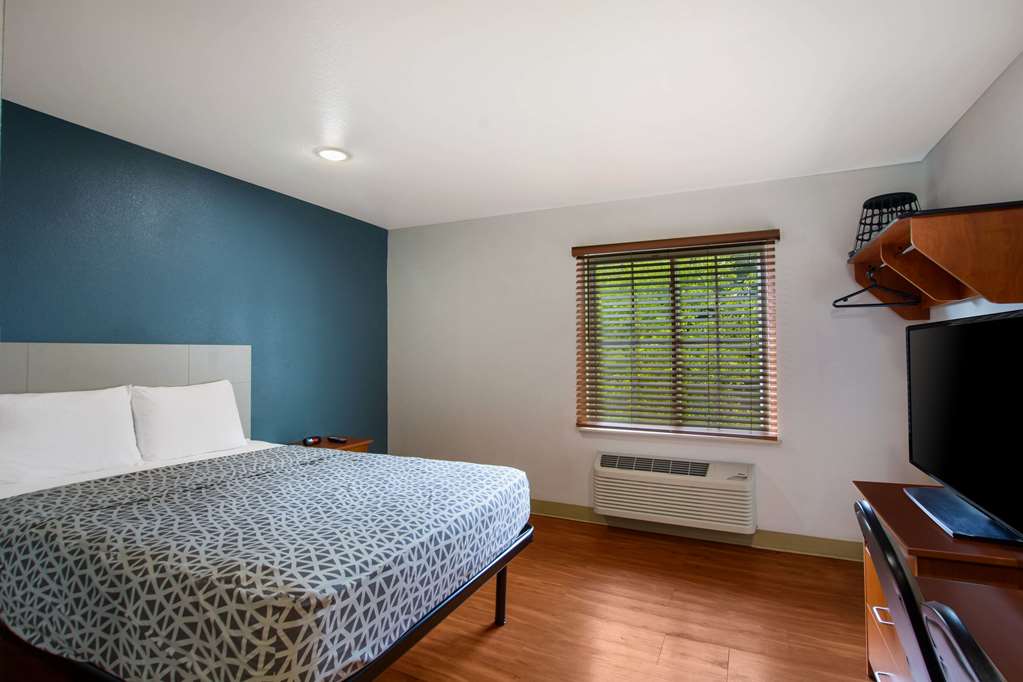 WoodSpring Suites Louisville Southeast - photo 17