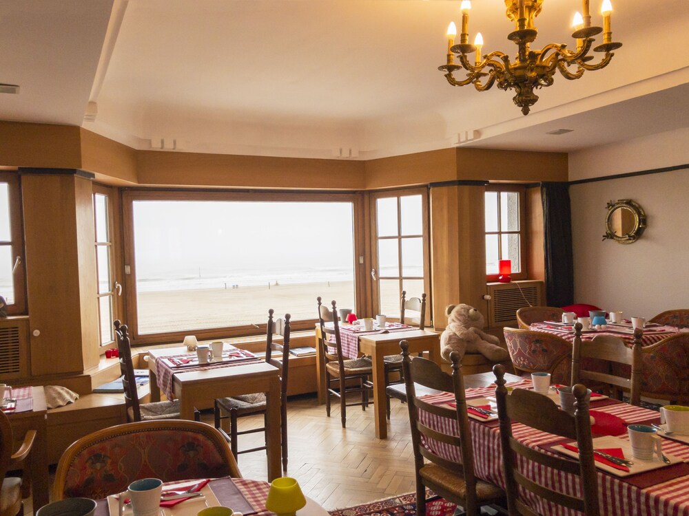 Hotel Villa Escale in De Panne, Belgium