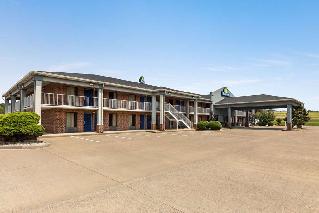 Days Inn by Wyndham Kuttawa Eddyville - photo 3