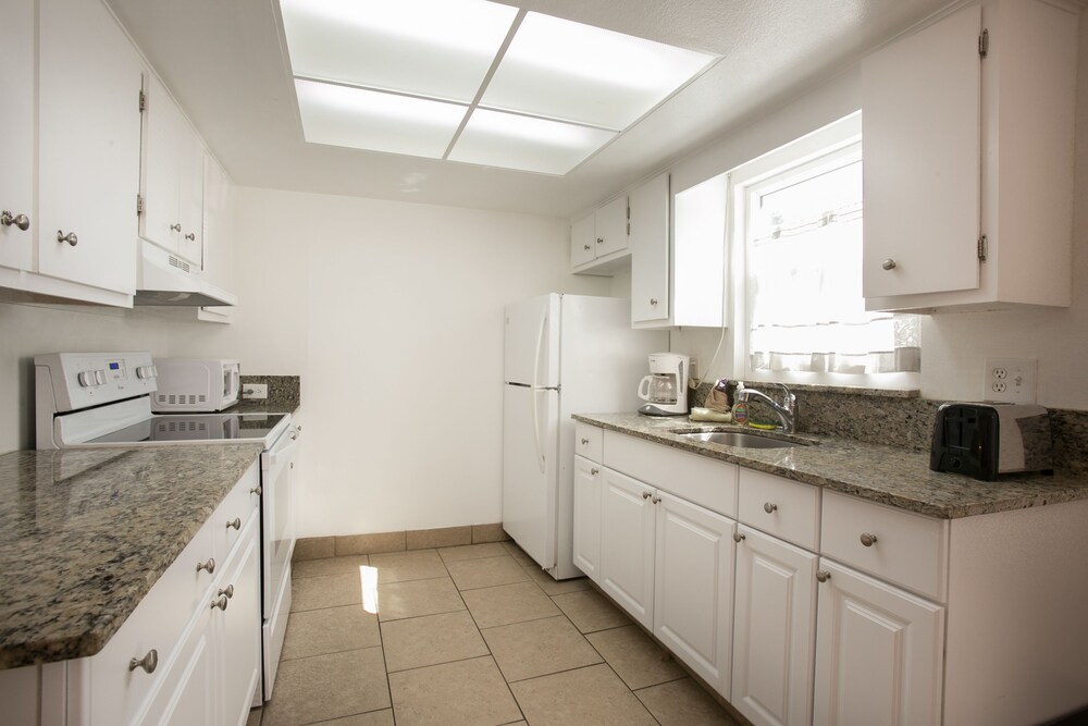 Dolphin Inn Resort - photo 19