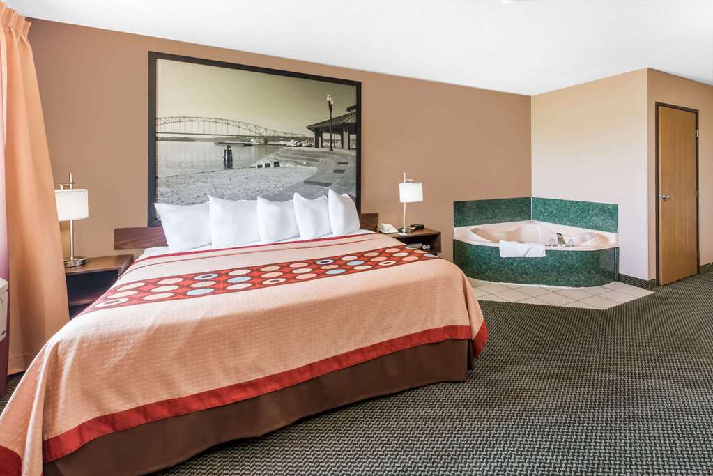 Super 8 by Wyndham Winfield Quail Ridge Area - photo 12