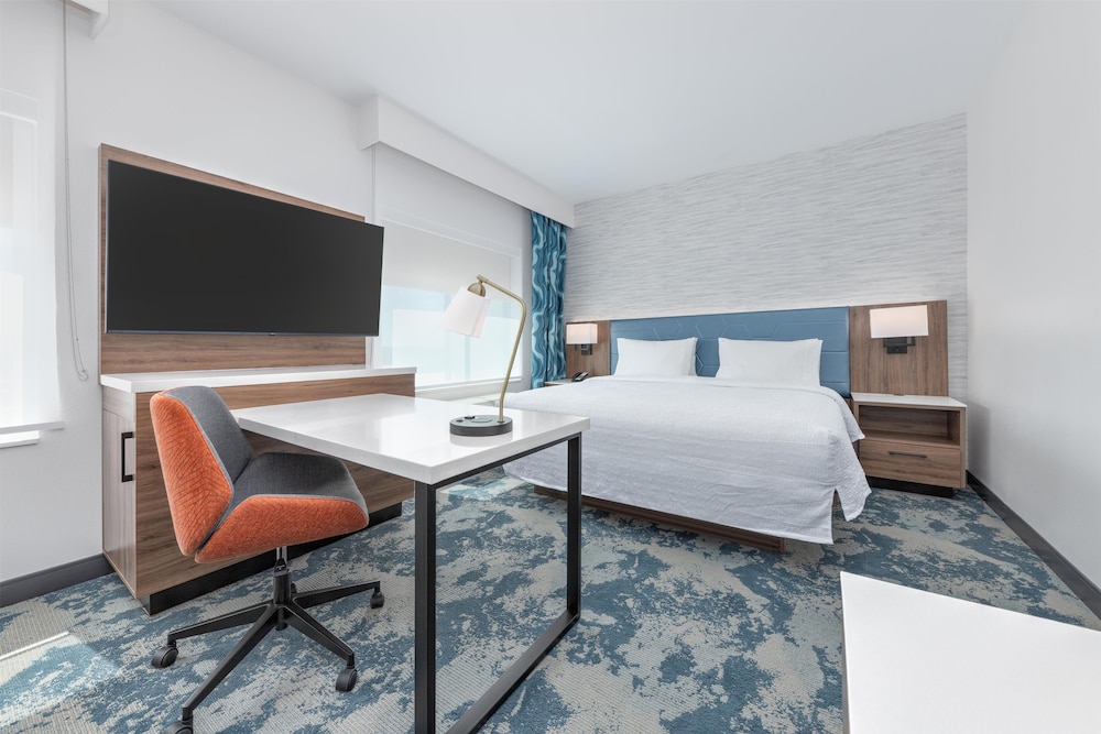 Hampton Inn & Suites by Hilton Irving Hwy 183 - photo 14