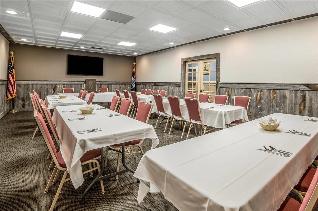 Econo Lodge Rawlins - photo 16