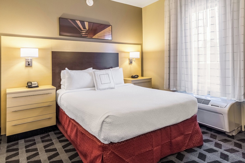 Marriott TownePlace Suites Dayton North - photo 3