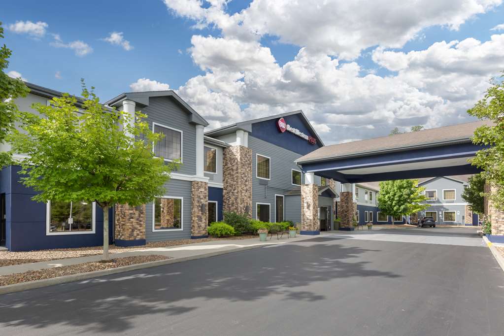 Best Western Plus Victor Inn & Suites - photo 13