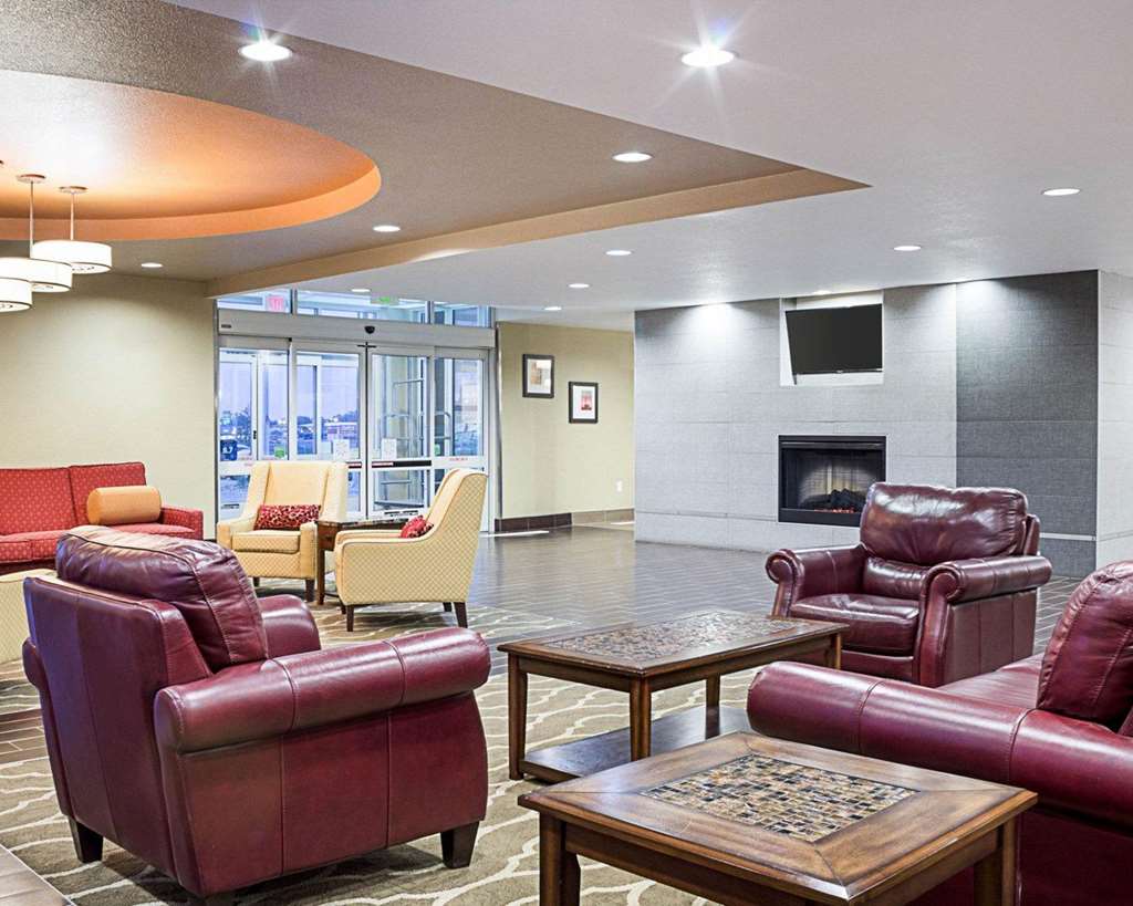 Comfort Suites Minot South - photo 6