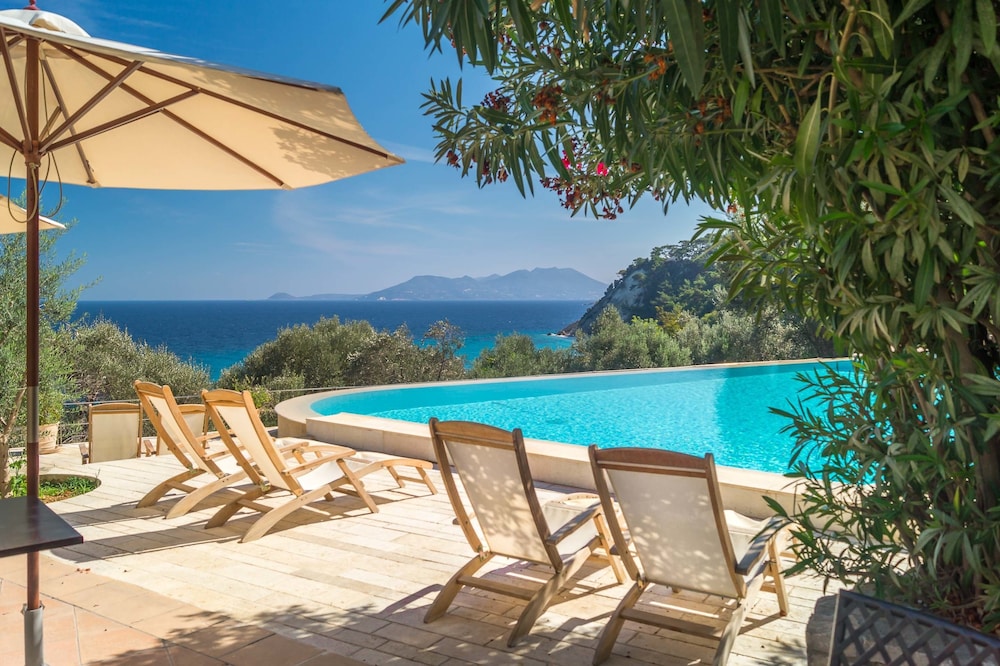 Armonia Bay in Samos, Greece