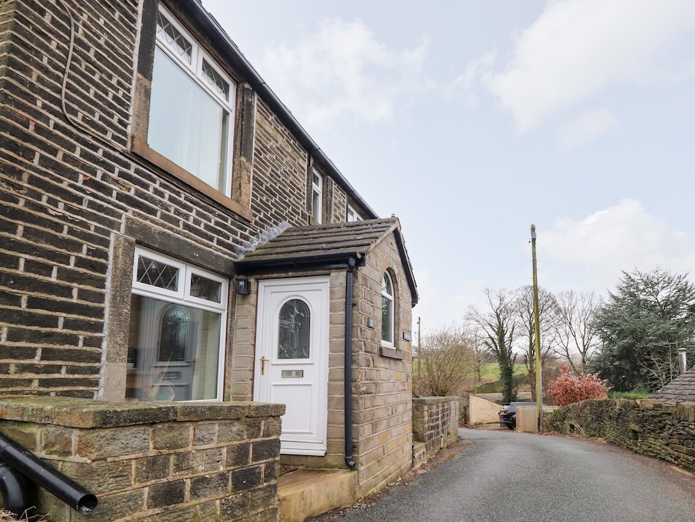 Rivendell - carbon neutral hotel in Holmfirth