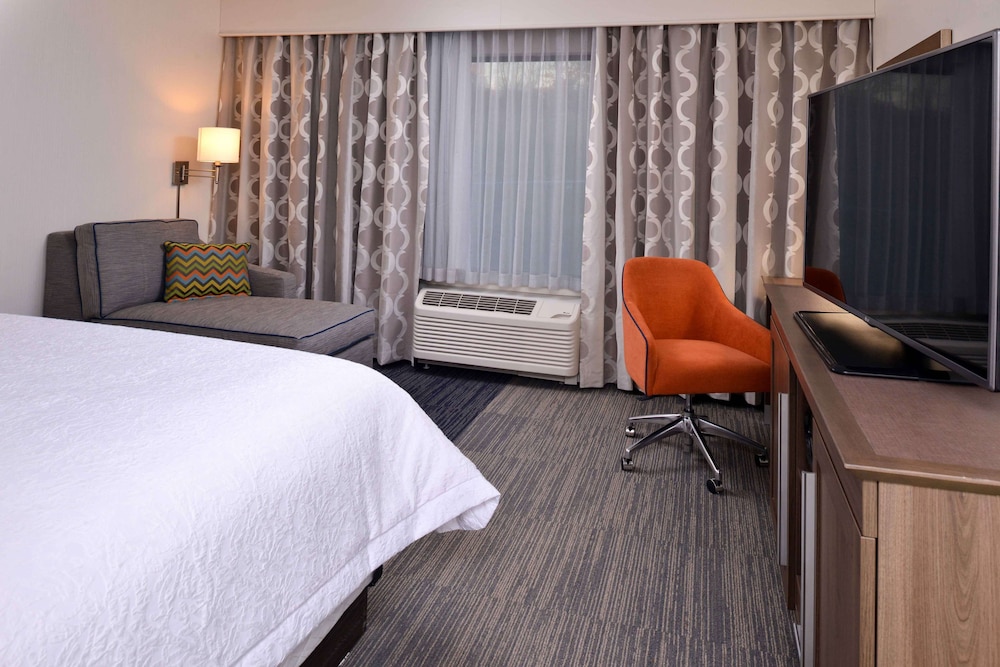 Hampton Inn & Suites Albany East Greenbush - photo 11