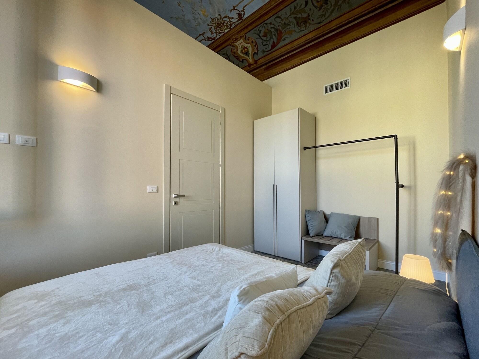 Villa Migliorini Lusso & Comfort in Finalborgo. — 4-Star Luxury Hotel in Finale Ligure, Italy