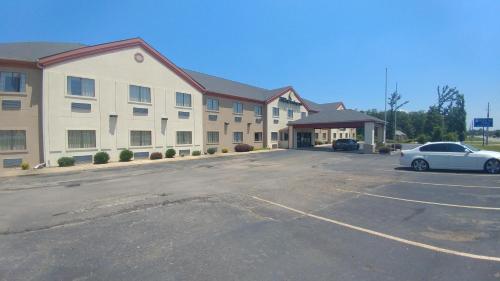 HiWay Inn Express Hotel & Suites - photo 5