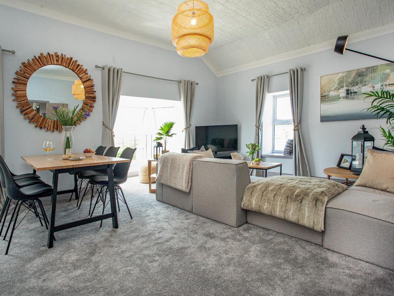 Upper Deck - carbon neutral hotel in Hayle