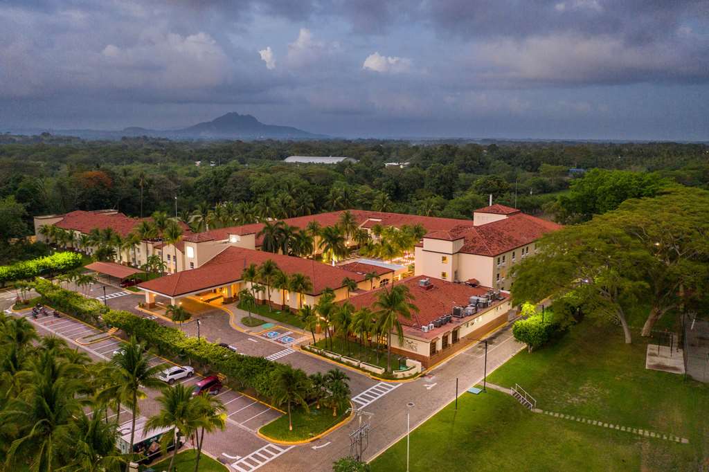 Quality Hotel Real Aeropuerto in San Salvador, El Salvador