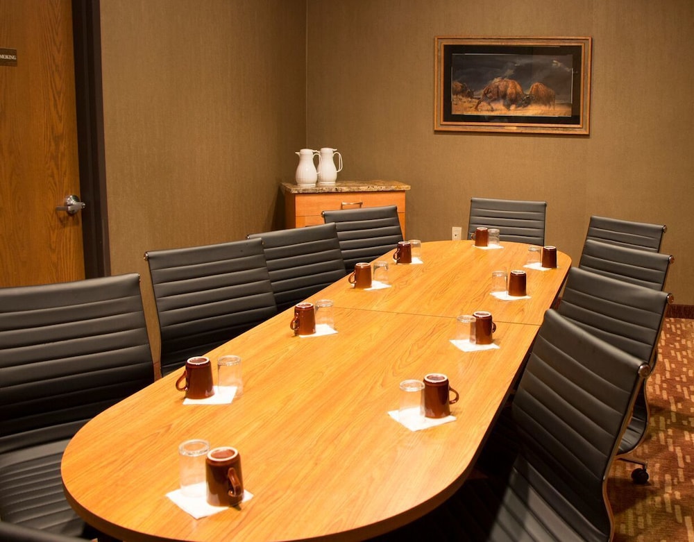 Chieftain Conference Center - photo 14