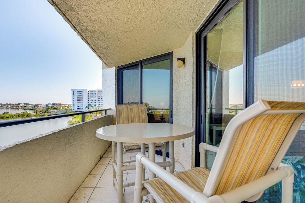 Balcony & Resort Amenities: Gulf Coast Escape - photo 18