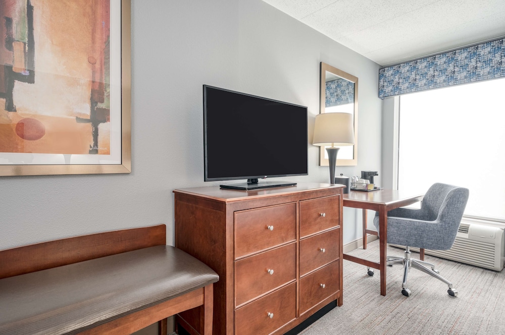 Hampton Inn Baltimore White Marsh - photo 32