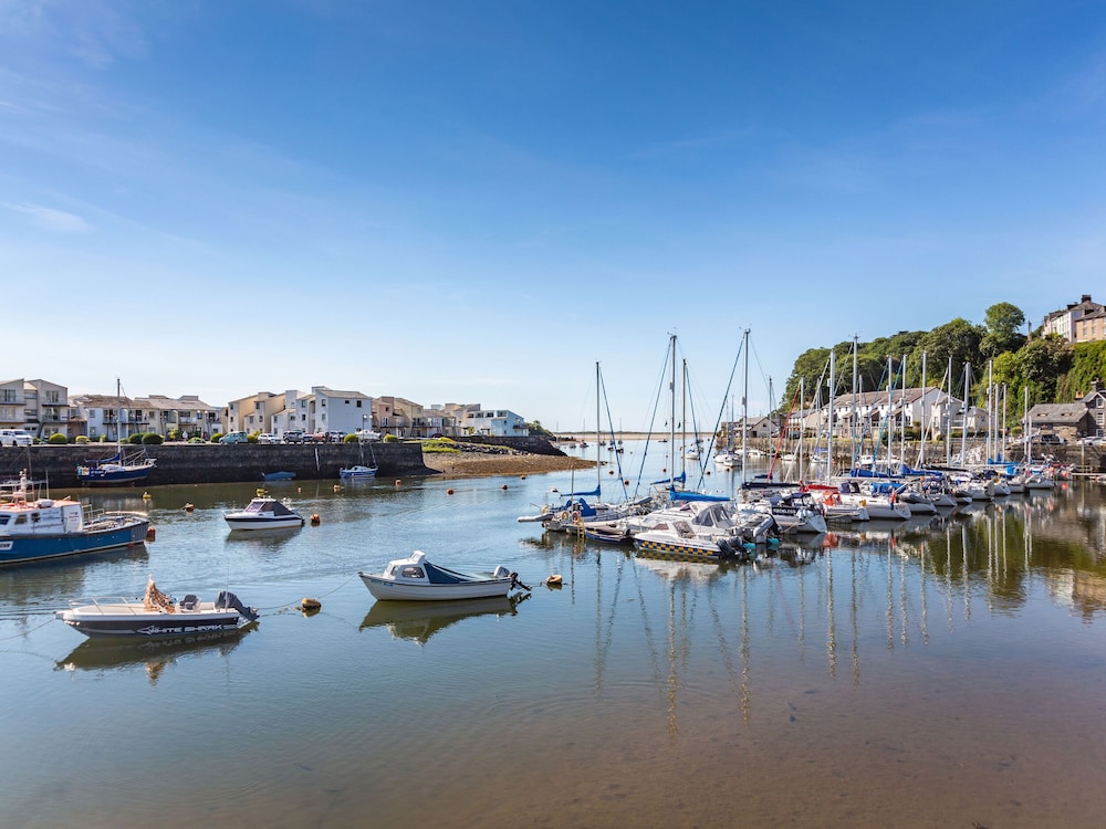 Harbour View — 4-Star Luxury Hotel in Porthmadog, United Kingdom