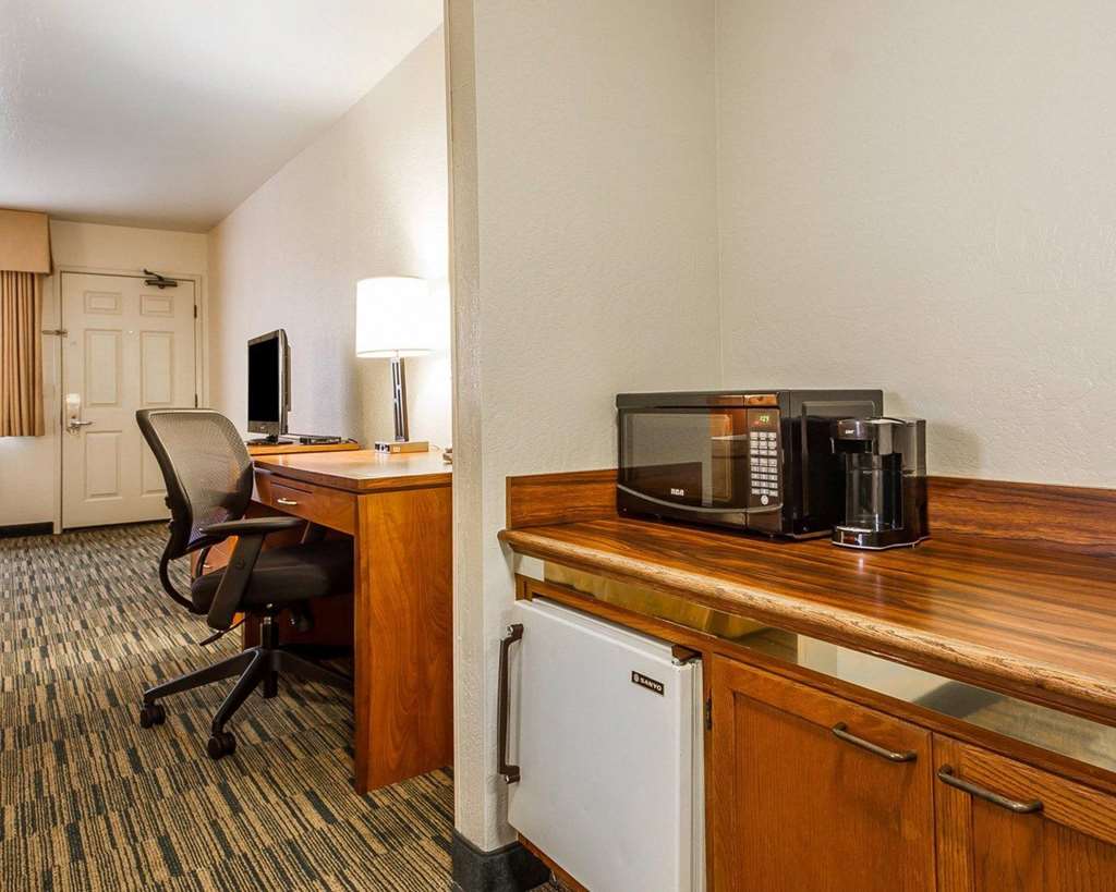 Quality Inn Petaluma Sonoma - photo 20