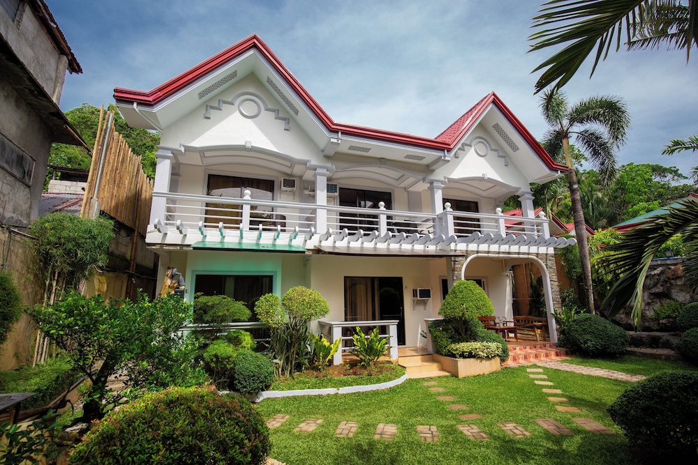Vilus Place - carbon neutral hotel in Malay