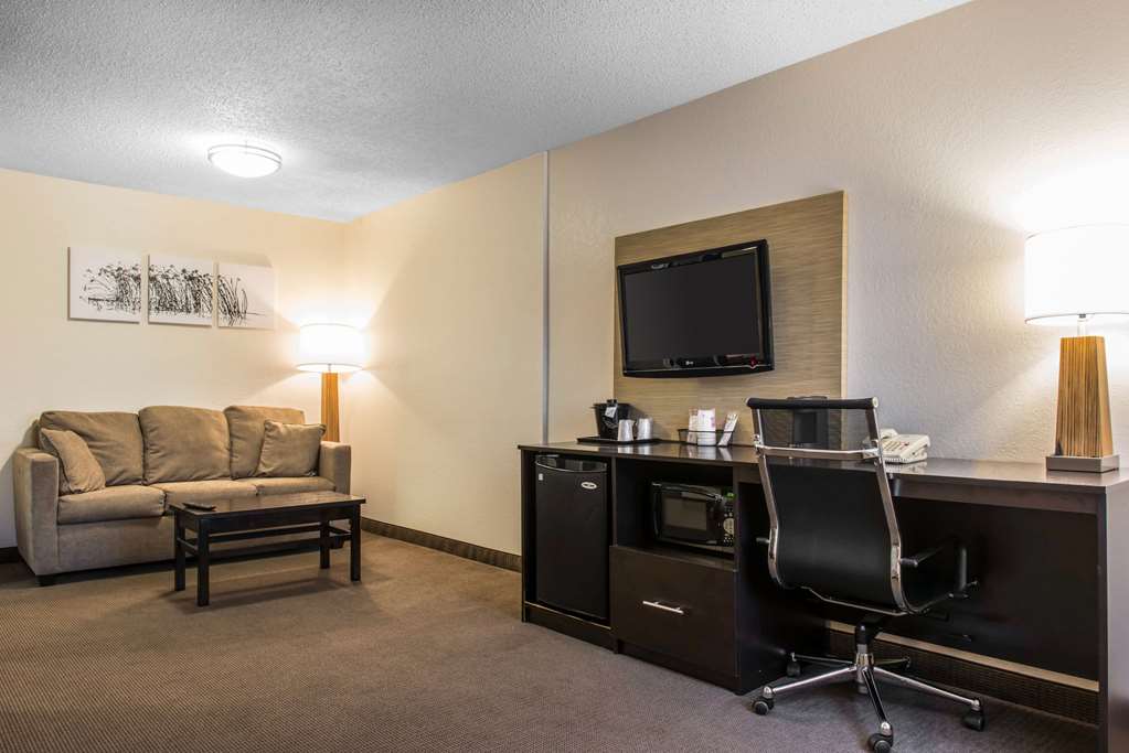 Sleep Inn & Suites Pittsburgh Airport - photo 6