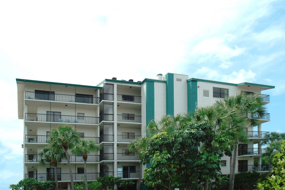 All Seasons Vacation Resort by Liberte' - featured photo