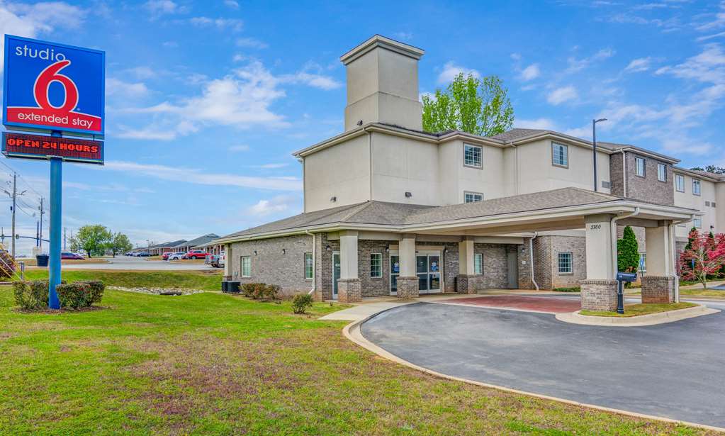 Studio 6 Opelika AL Auburn Al - photo 3