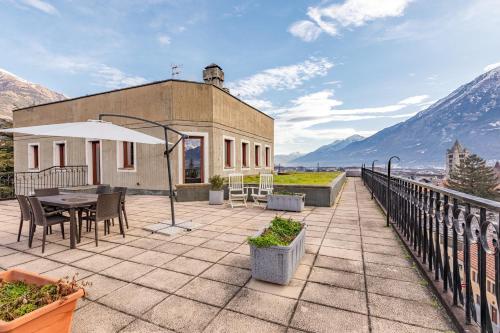 Attico esclusivo Teatro Romano — 4-Star Luxury Hotel in Aosta, Italy