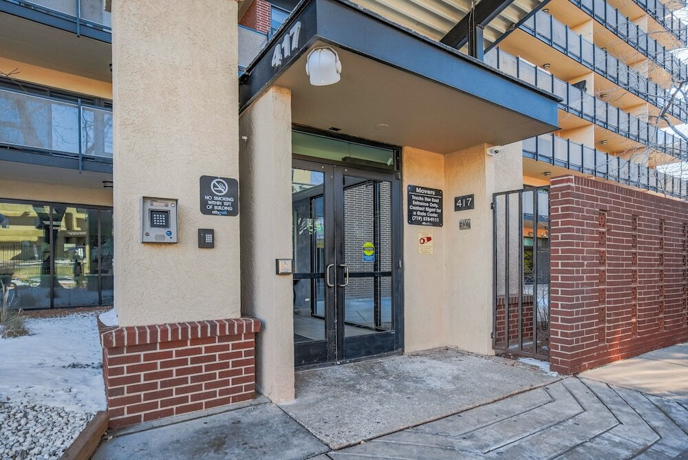 Mid Nest Unit 708 - carbon neutral hotel in Colorado Springs