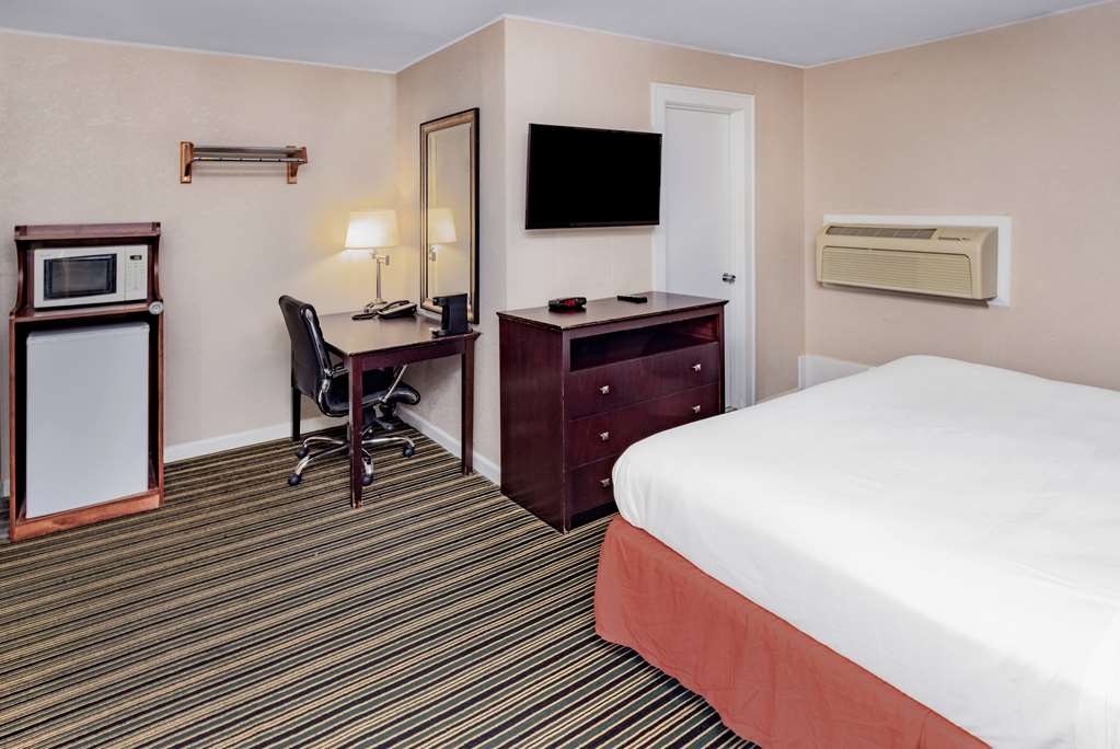 Travelodge by Wyndham Great Barrington Berkshires - photo 12