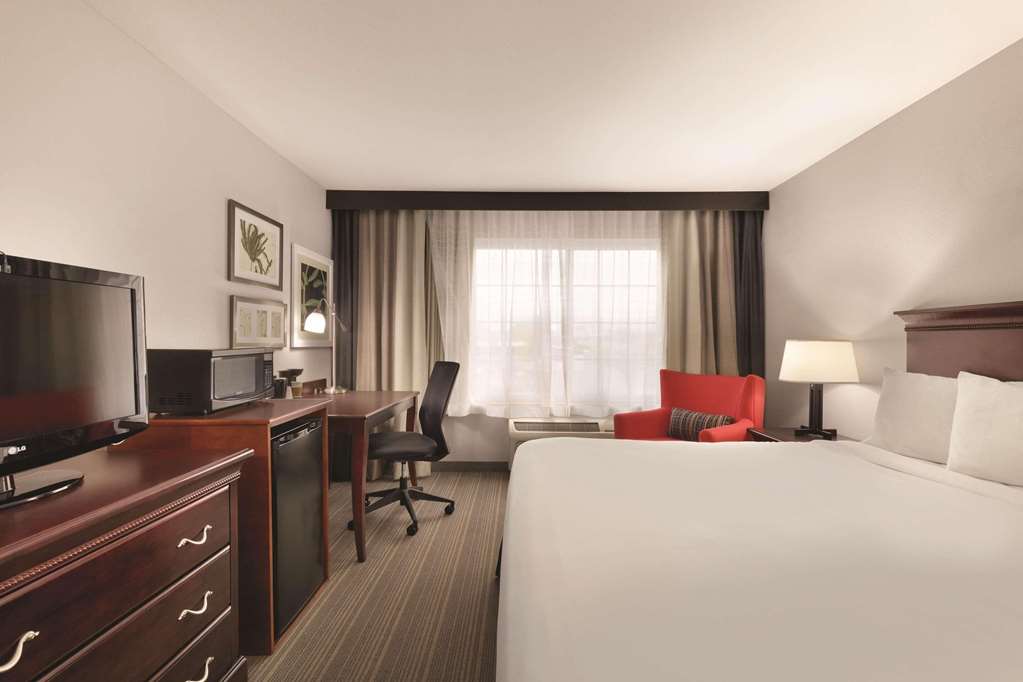 Garner Hotel Madison Huntsville Airport by IHG - photo 6