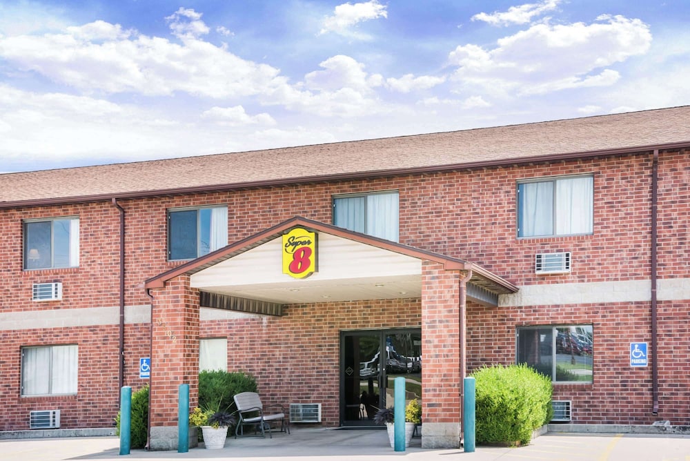 Super 8 by Wyndham Chanute - photo 16