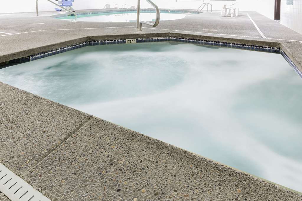 Travelodge Suites by Wyndham Newberg - photo 41