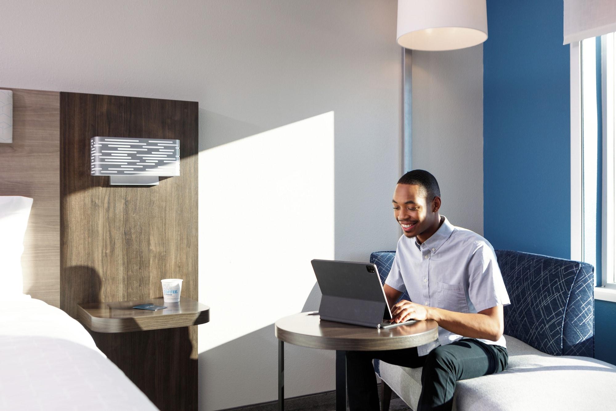 Holiday Inn Express Milwaukee West Allis by IHG - photo 24