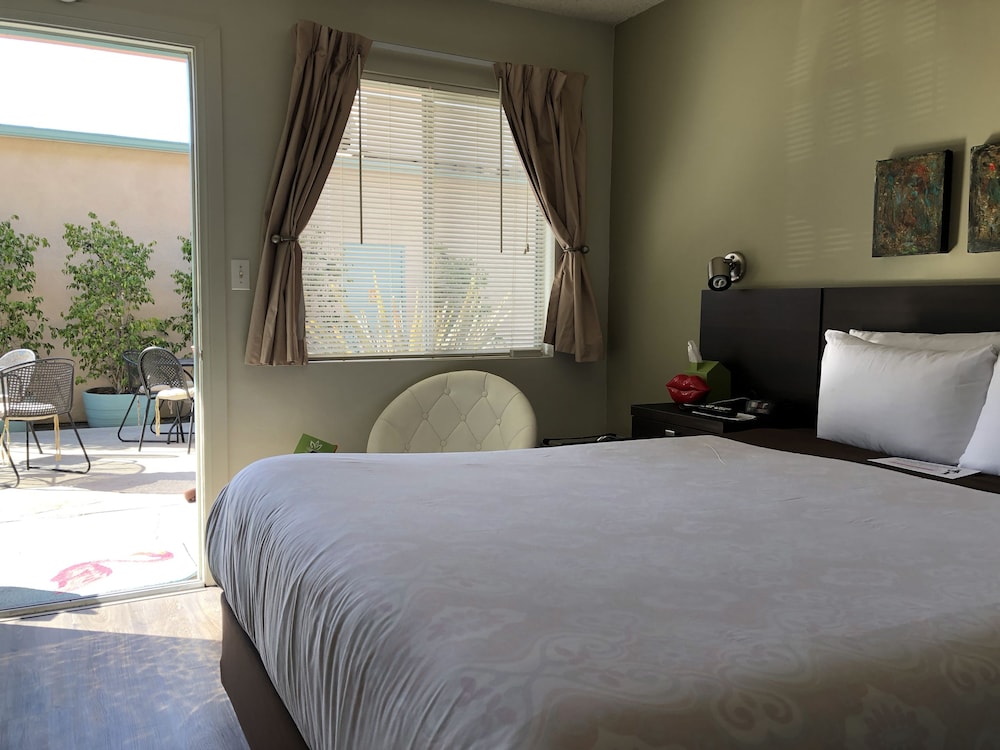Bayfront Inn at the Waterfront - photo 6