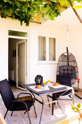Apartment with terrace garden and free parking — Krk — photo 2