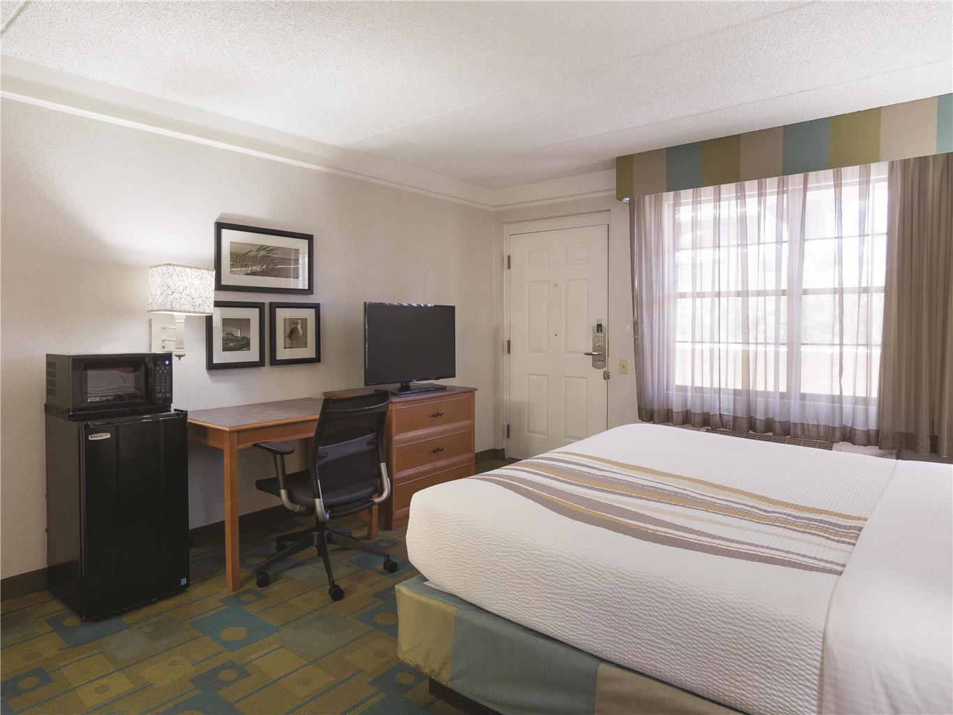 La Quinta Inn by Wyndham San Diego Chula Vista - photo 10