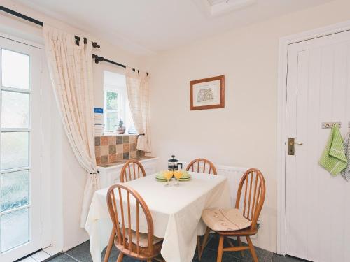 Holly Cottage
