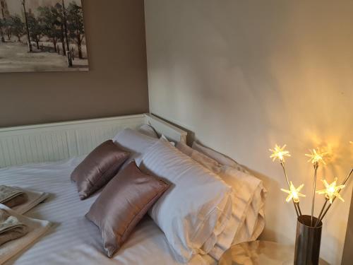 Cece's - carbon neutral hotel in Gurnard
