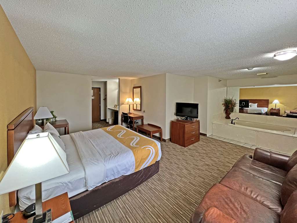 Quality Inn Mitchell I 90 - photo 22