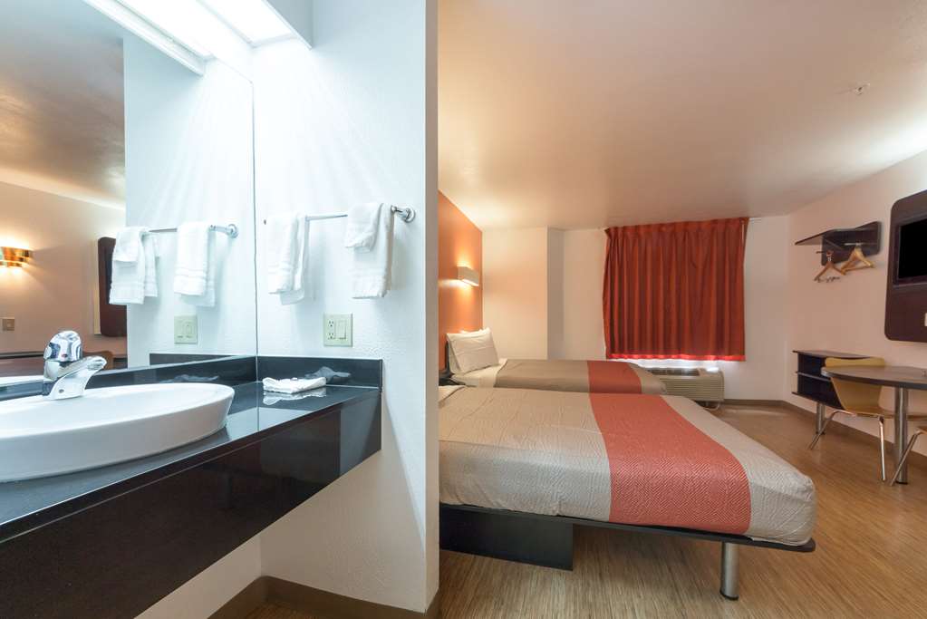 Motel 6 Dallas TX Northeast - photo 11