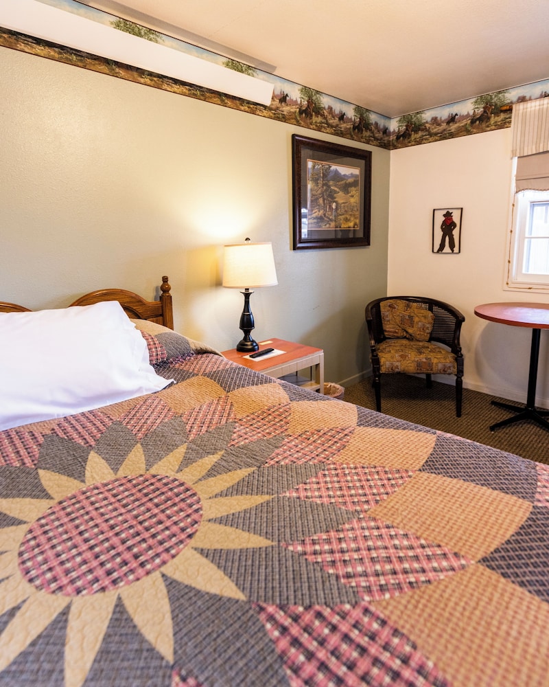 Sunset RV Park and Motel - photo 10