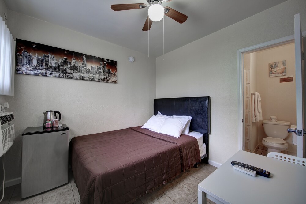 LA Ramona Motel - photo 31