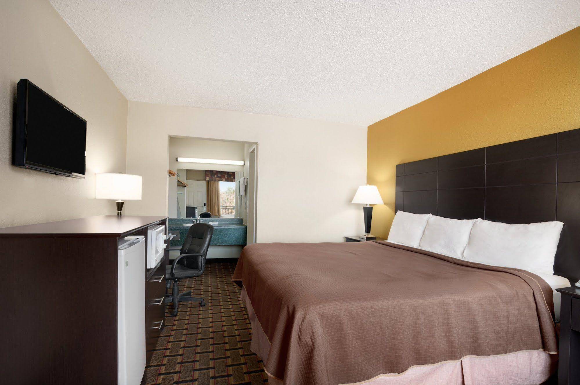 Motel 6 Midland TX - photo 17